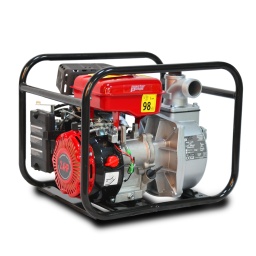 Marque:MASTER PUMPSGarantie:3 ansDescription:Lapompe à eau thermiqueMPG7HP24 est idéale pour l'arrosage des espaces verts, vider une piscine ou en cas d'inondation. Elle dispose d'unmoteur à essence4 temps 79.6 cc et elle ne nécessite par conséquent d'aucune source d'électricité. Elle fonctionne à l'essence sans plomb 95 et possède une autonomie d'environ une heure et demie.Cette pompe à eau peut transférer de l'eau à un débit maximum de 7000 litres par heure. Elle est capable d'aspirer de l'eau jusqu'à 7 mètres de profondeur et de la refouler à 30 mètres de hauteur.La MPG7HP24 possède unestructure robustecapable de protéger la pompe contre les dégâts accidentels. Son design compact et léger lui permet d'être facilement transportable. Elle est également très facile à démarrer grâce à un démarreur manuel.
Caractéristiques :- Puissance: 79.6 cc / 2.4 hp- Moteur 4 temps- Vitesse à vide: 3840 t/min- Débit max: 7000 litres par heure- Hauteur de refoulement max : 30 MCE- Hauteur d'aspiration max: 7 M- Exécution: fonte d'aluminium- Diamètre d'aspiration: 1''- Diamètre de refoulement: 1''- Capacité du réservoir d'essence: 2 L- Carburant: sans plomb 95- Capacité du réservoir d'huile: 0.4 L- Mode démarrage par lanceur manuel- Autonomie: environ 1.5 H- Poids: 13 kg
Code EAN/GLN:5411074199043