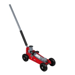 Le cric tout terrain HOLZMANN OWH1.5 avec jusqu'à 1,5 tonnes de force de levage et des roues avant et arrière Ø150 mm pour une meilleure maniabilité sur tout type de terrain.
Garantie 2ans

Longueur de la barre de levage : 950 mm
Plage de course sans extension : 155 - 400 mm
Plage de course avec extension :

285-535mm
315-565mm


Ø des roues : Avant et arrière 150 x 55 mm
Huile hydraulique recommandée : ISO VG46 (HLP46)




dimensions







Capacité de levage


1500







Poids







Poids brut kg


21.40







Poids net kg


20







emballage







Largeur emballage mm


340







Longueur emballage mm


700







Hauteur emballage mm


240







Information générale







Code EAN


9120132140267




