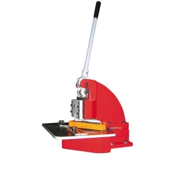 
Solide et robuste encocheuse manuelle à 90º
Est une machine permettant la découpe simple et rapide à angle droit
Finition sans bavure grâce à la précision de coupe, et la qualité des lames acier.
Guides réglables, pour travails en série.
Socle en option




dimensions







Course en mm


20







Force de compression


4







Presse d´atelier







Longueur maximale bords de perforation mm


152







TRAVAIL DU MÉTAL







Épaisseur max


1.6







Poids







Poids net kg


90







Poids brut kg


110







emballage







Hauteur emballage mm


500







Largeur emballage mm


400







Longueur emballage mm


550







Information générale







Code EAN


9120039905563




