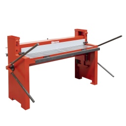 
Construction solide et robuste.
Equipé de lames en acier HQ, il permet des coupes sans encoches de métaux, papier, carton, plastiques, aluminium, etc.
Butée de matériau à l'arrière avec réglage par volant (0-450 mm)
Guide avant réglable jusqu'à 300 mm
Activé par leviers latéraux.
Garantie 2ans




dimensions







Hauteur table mm


800







Dimensions machine mm


1890 x 1515(1815) x 1610







capacité de coupe







Largeur max. de coupe 90° mm


1500







TRAVAIL DU MÉTAL







Épaisseur max


1,5







Épaisseur max alu mm


2







Poids







Poids brut kg


547







Poids net kg


444







emballage







Largeur emballage mm


750







Longueur emballage mm


1.970







Hauteur emballage mm


1.230







Information générale







Code EAN


9120058378430




