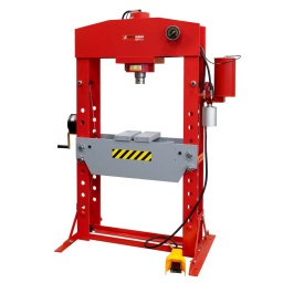 
Pour tous les travaux de réparation et les travaux de montage et démontage des roulements, axes, essieux, formage de pièces avec poinçons, douilles, matrices, arbres, etc.
Piston de cylindre haute qualité chromé avec 2 étapes
Retour automatique du piston.
Equipée d‘un manomètre pour la lecture de la pression de travail.
Relevage de la table de travail par treuil
Contrôle de la pression manuelle par une pompe à main. ou pneumatique.

Garantie 2ans



dimensions







Dimensions machine mm


1500x1950







Course en mm


250







Force de compression


75







Plage de travail mm


0-750







Presse d´atelier







Tampon d'empreinte Ø mm


93







Distance entre les colonnes mm


800







Poids







Poids net kg


435







Poids brut kg


479







emballage







Hauteur emballage mm


2.110







Largeur emballage mm


320







Longueur emballage mm


1.100







Information générale







Code EAN


9120039902074




