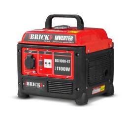 Marque:BRICKGarantie:3 ansDescription:Cegroupe électrogène invertermax 1100W de la marqueBrickest équipé d'unmoteur 4 temps refroidi par air de 54 CC. Il possède une autonomie maximale de 4.6 heures. Il dispose d'un design compact, moderne et robuste. Pour votre sécurité, il possède un arrêt automatique en cas de surcharge.
Ungroupe électrogène inverterest un générateur qui reconstitue entièrement le courant fourni par l'alternateur avant de le redistribuer. La tension et la fréquence sont alors plus stables. De plus, il varie son régime moteur par rapport à ce que vous allez brancher, ce qui en fait un générateur parfaitement adapté pour tous les équipements qui ne supportent pas de variations de tension comme par exemple les appareils électroniques. En baissant son régime moteur, il permet également de consommer moins de carburants.Caractéristiques :- Moteur 4 temps refroidi par air d'une cylindrée de 54cc- Puissance max moteur: 2.1Kw / 2.85cv- Puissance max en pointe de 1100W et puissance en continu de 1000W- Capacité du réservoir d'essence: 4.2L (essence sans plomb)- Capacité du réservoir d'huile: 0.26L (15W40)- Autonomie max: 4.6H- Equipé d'une prise 230V- Poids net: 12.8kg- Garantie 3 ans- Niveau de pression acoustique Lpa à 1M: 74.39 Db- Dimensions: 35.5x32.4x45cm- Arrêt automatique en cas de surchargeCode EAN/GLN:5411074203245Poids:13.90 kg